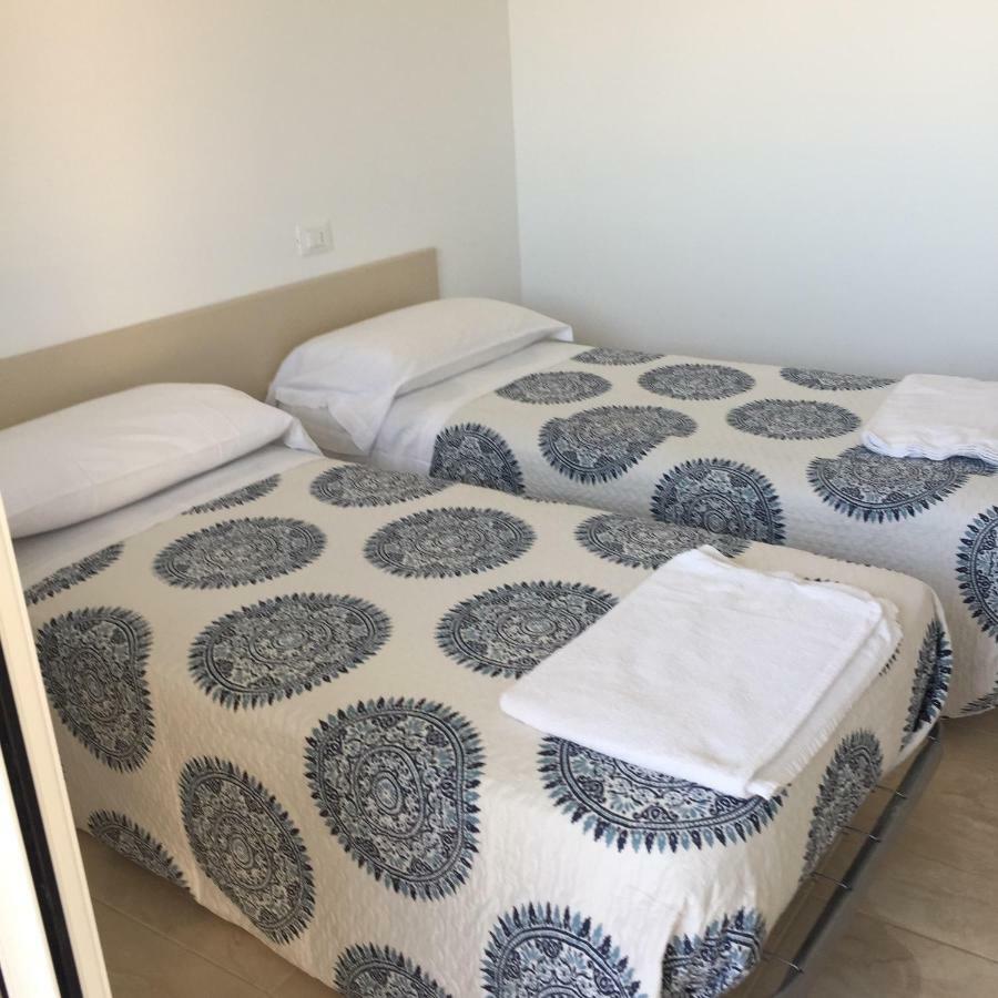 Attico Tacito Apartment Ventimiglia Bagian luar foto